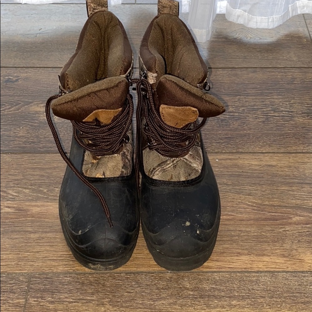Winter insulated boots size 7 used